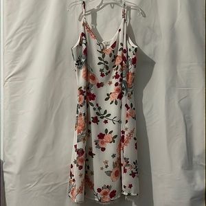 Designer: Love, Fire ~ Size:S/P ~ Color: White and Floral